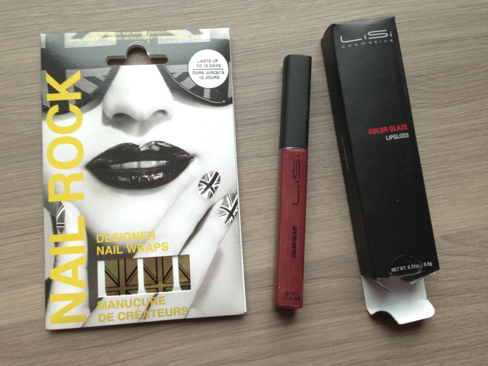 Glossy Box Review - February 2013 - Monthly Makeup Subscription Boxes