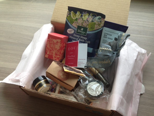 Yuzen Reviews - Spring Box - Monthly Women's Subscription Boxes