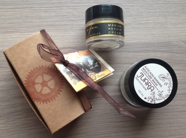 Yuzen Reviews - Spring Box - Monthly Women's Subscription Boxes