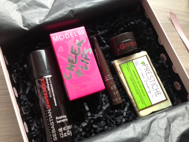 GLOSSYBOX Review USA - March 2013 - Makeup Subscription Boxes