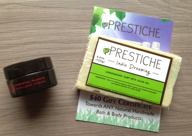 GLOSSYBOX Review USA - March 2013 - Makeup Subscription Boxes