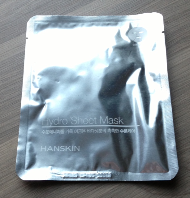 Sample Society Box Reviews - April 2013 - Beauty Subscriptions