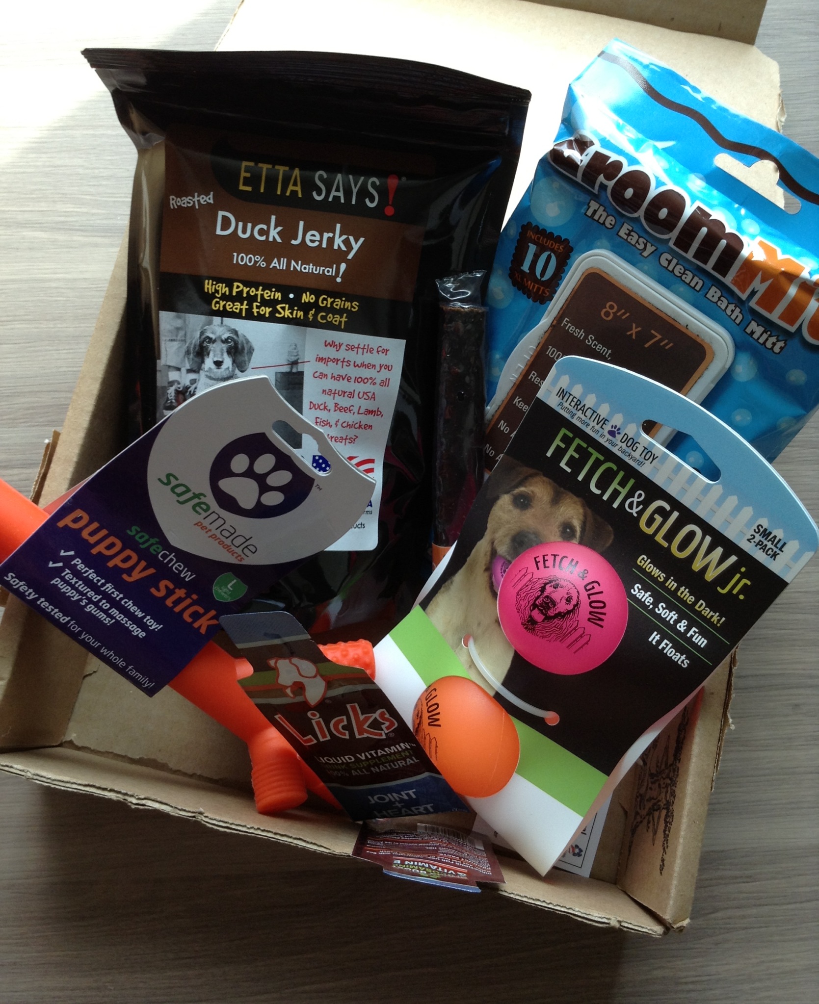 Barkbox Review – April 2013 Pet Subscription Box & Discount Offer!