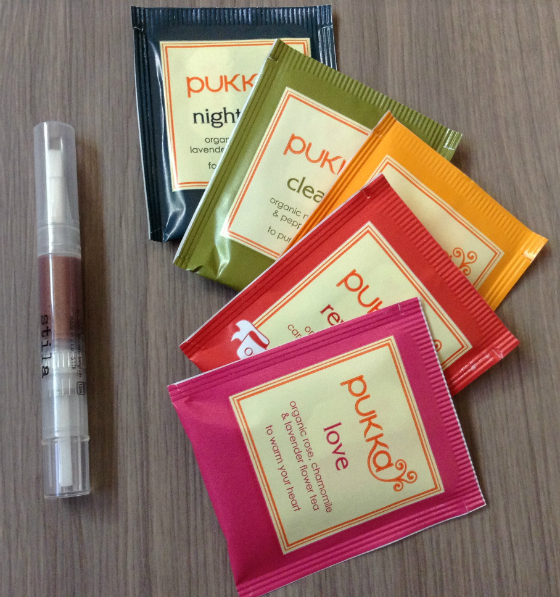 Bonjour Jolie Review - Monthly Women's Subscription Boxes