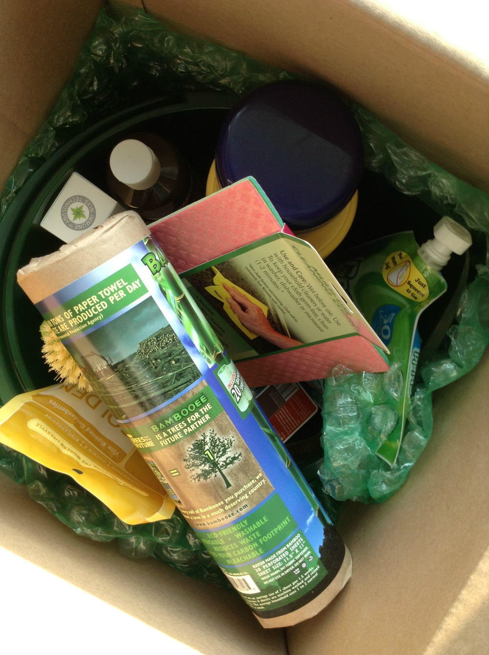 The Conscious Collections: Spring Cleanse – Monthly Eco-Friendly Boxes