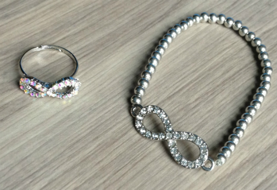 Jewelry Subscription Box - Blue Box Review - July 2013