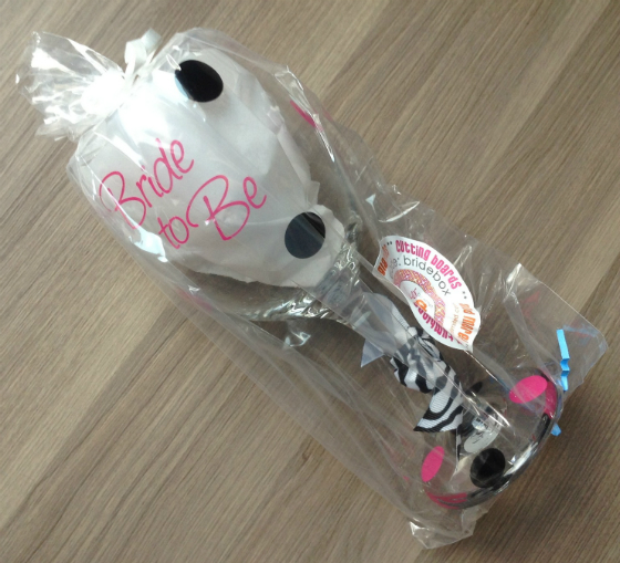 The Bride Box Review - Women's Subscription - July 2013