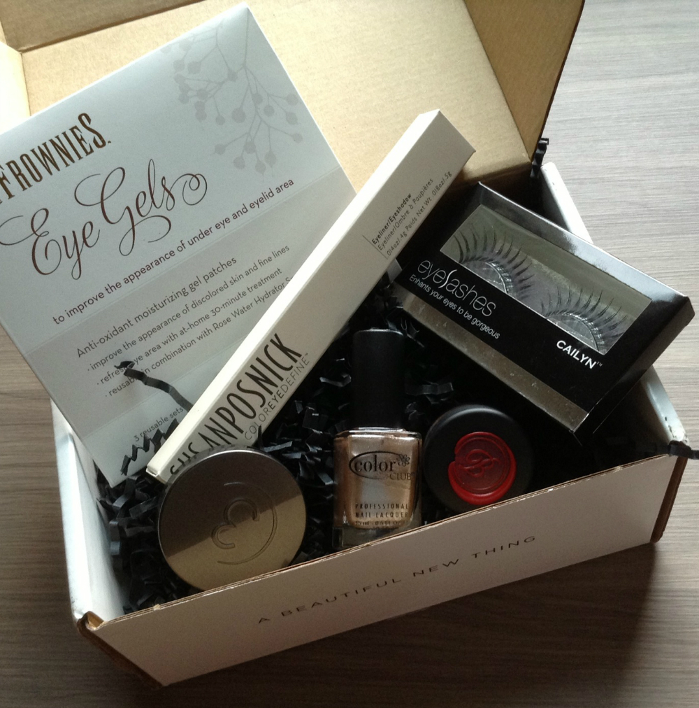 Wantable Review – Makeup Subscription Box – July 2013