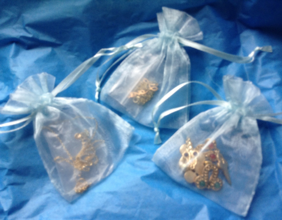 Jewelry Subscription Services - Bleu Box Review - August 2013