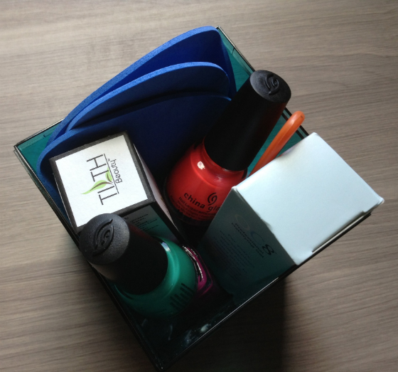 The I.N.N. Box By iNZURi Review - Nail Polish Subscription