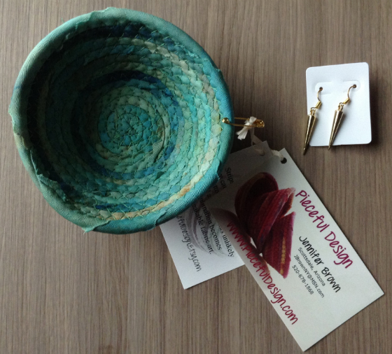 Box of Happies Subscription Review - December 2013