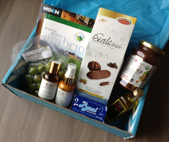 Escape Monthly Subscription Box Review - Dec 2013 Italian Items