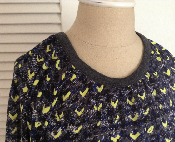Golden Tote Top close up 