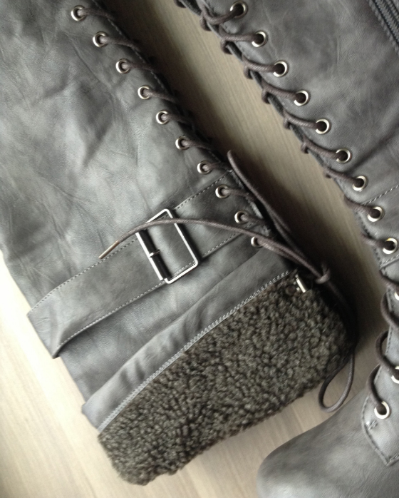 JustFab Shoe Subscription Box Review