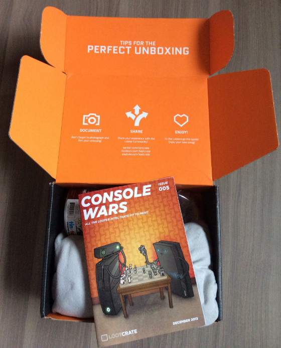 Loot Crate Review & Coupon Code - Dec 2013 Unboxing