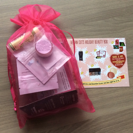 Vegan Cuts Beauty Box Review - December 2013 Bag