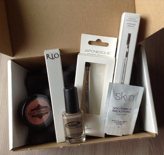 Wantable Makeup Box Review - December 2013 Beauty Items