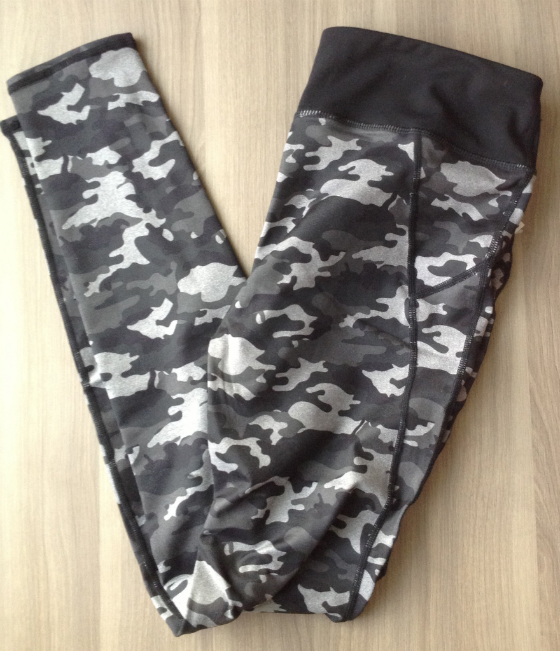 Fabletics Subscription Review & Coupon - Jan 2014 Leggings