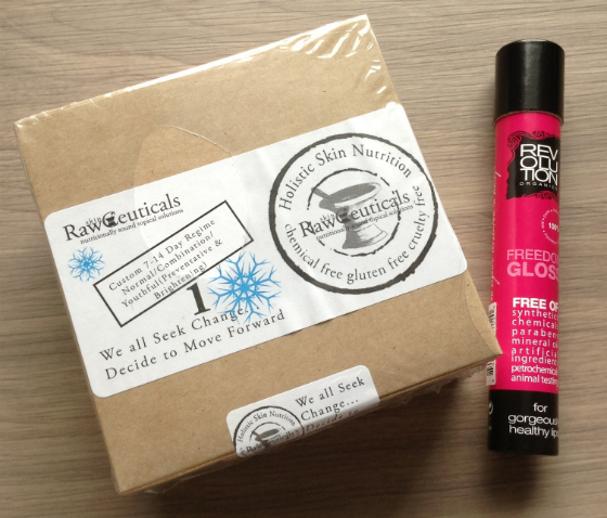 GoodeBox Eco Beauty Subscription Box Review - Jan 2014 Items