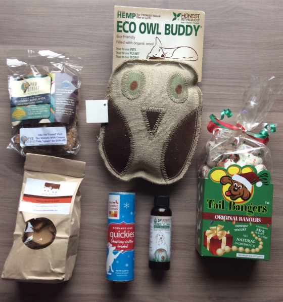 Hero Dog Box Review - Dog Subscription Boxes Items