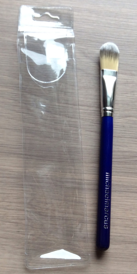 Wantable Makeup Subscription Box Review - January 2014 Brush