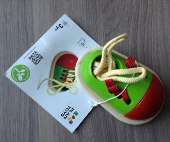 Citrus Lane Subscription Box Review & Coupon - Feb 2014 Shoe