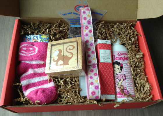 Bluum Baby Subscription Box Review & Coupon - March 2014 Items