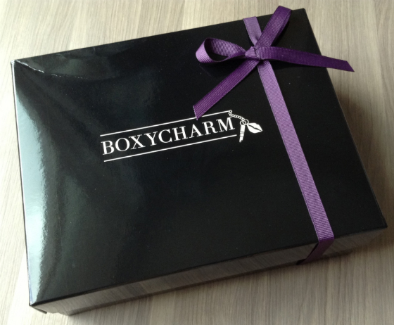 BoxyCharm Beauty Subscription Box Review - March 2014  Box