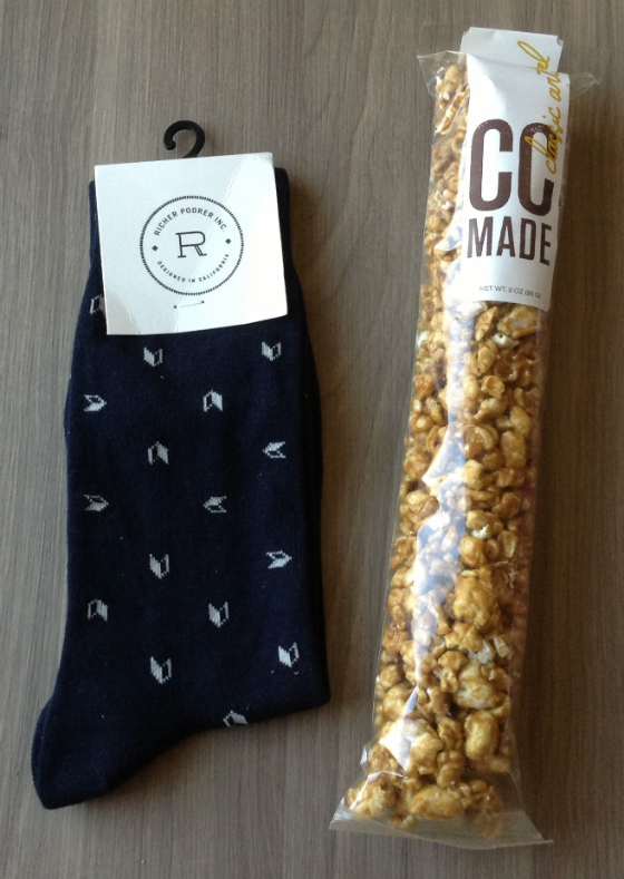Jennifer Love Hewitt Fancy Box Review – Feb 2014 Socks