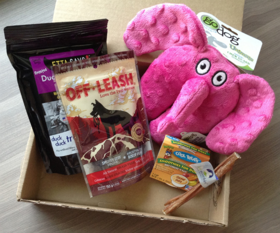 Barkbox Review & Coupon Code - April 2014 Items