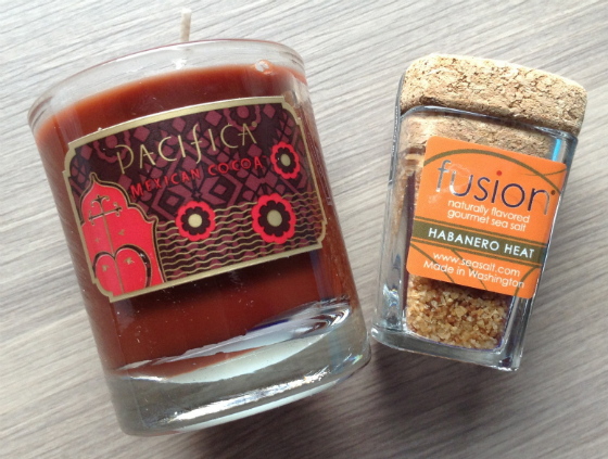 Escape Monthly Review & Coupon Code - April 2014 Candle