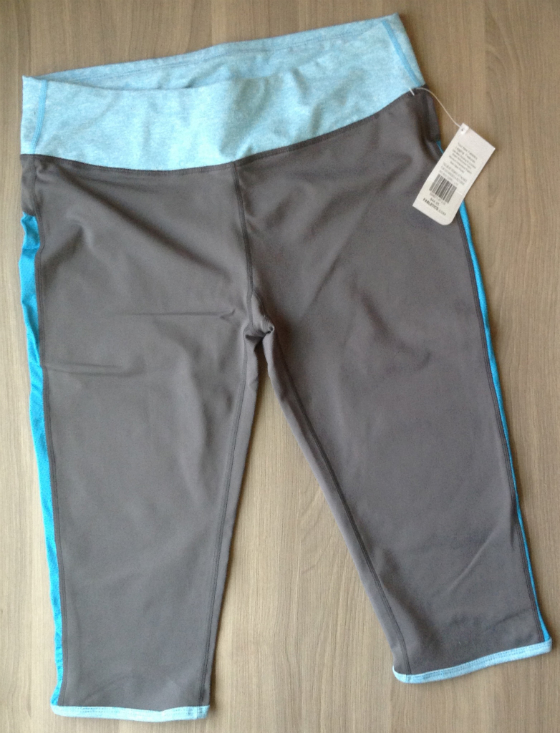 Fabletics Review & 50% Off Coupon - April 2014 Capri
