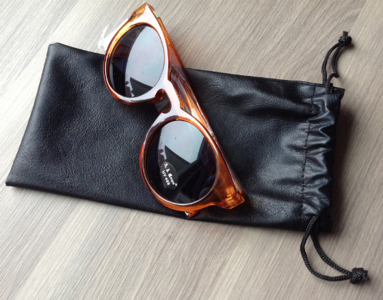 Jennifer Love Hewitt Fancy Box Review - March 2014 Sunglasses