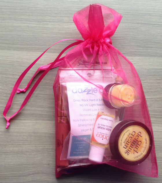 Vegan Cuts Beauty Box Review - April\
