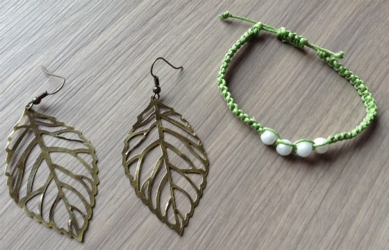 Box of Happies Subscription Box Review - April 2014 Earrings