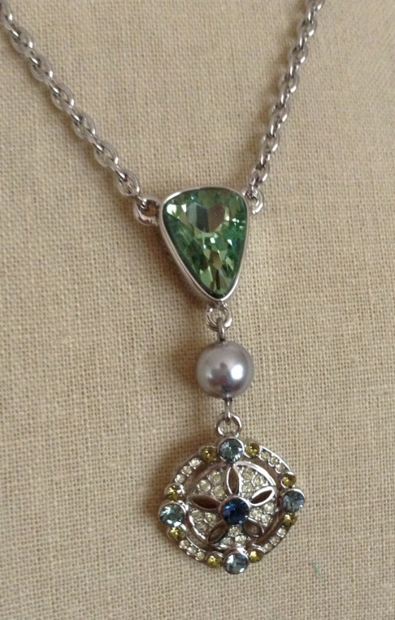 JewelMint VIPBox Subscription Box Review - May 2014 Detail