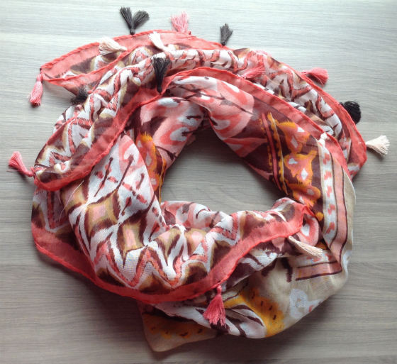 Wantable Accessories Subscription Box Review - May 2014 Patterned Scarf