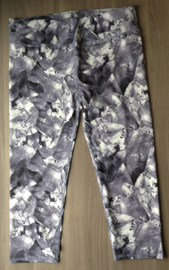 Fabletics Subscription Review - June 2014 Capri