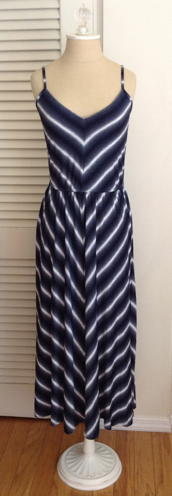 Golden Tote Review - June 2014 Midi Dress