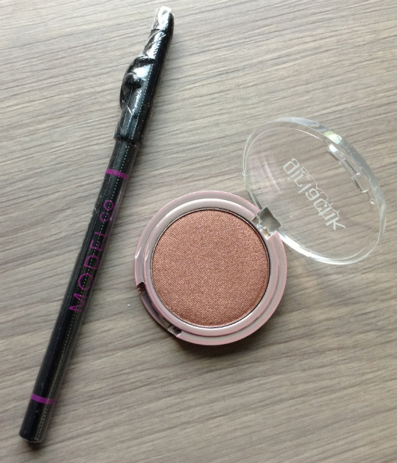 Lip Factory Beauty Subscription Box Review - June 2014 Eye Liner