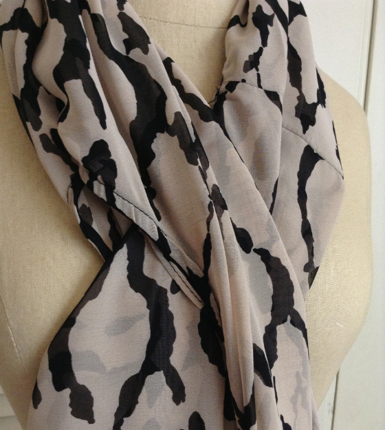 SocialBliss The Style Box Subscription Review – June 2014 Scarf