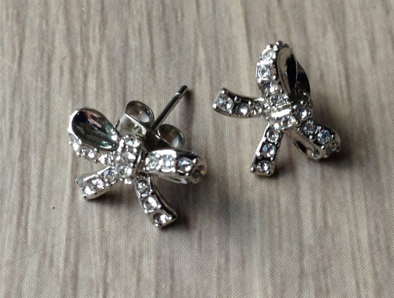 JewelMint VIPBox Subscription Box Review – July 2014 Studs