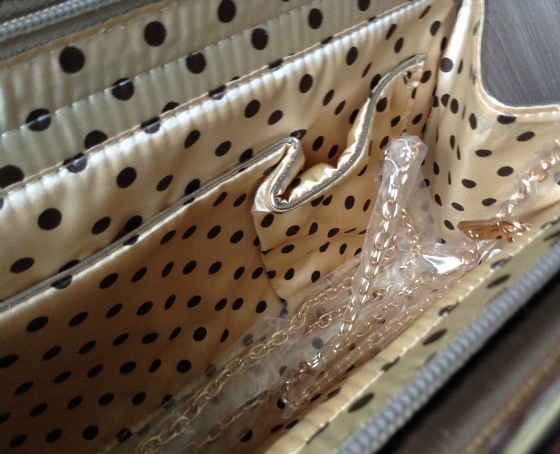 SocialBliss The Style Box Subscription Review – July 2014 Lining