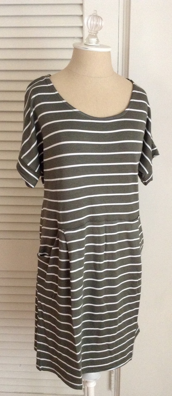 Golden Tote Review - August 2014 Priddy Dress