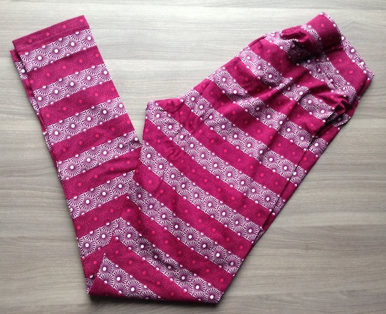 Ecosalon’s The Box: Fair Trade & Fabulous Review Leggings