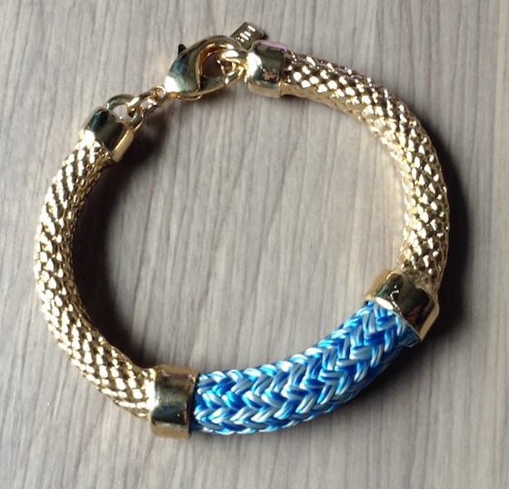 Hatch Jewelry Ambassador Subscription Review & Free Month Offer! Bracelet Blue