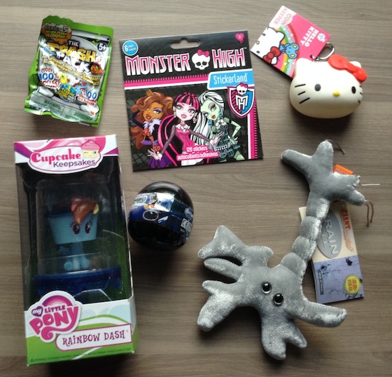 Nerd Block Jr. Girls Subscription Box Review – September 2014 Items