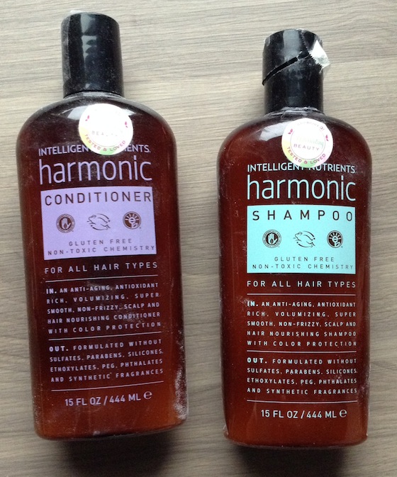 Untoxicating Beauty Box Subscription Review – August 2014 Shampoo