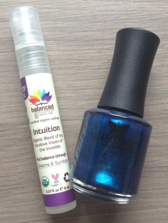 Eco Emi Deluxe Beauty Box Subscription Review - October 2014 Nail Polish