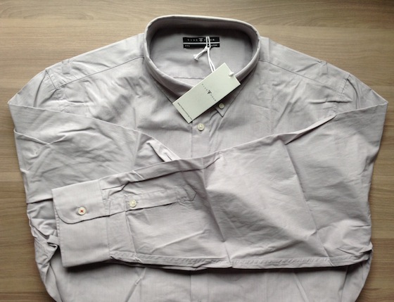 Citrus Lane Review & Coupon Code – October 2014 Grey Shirt